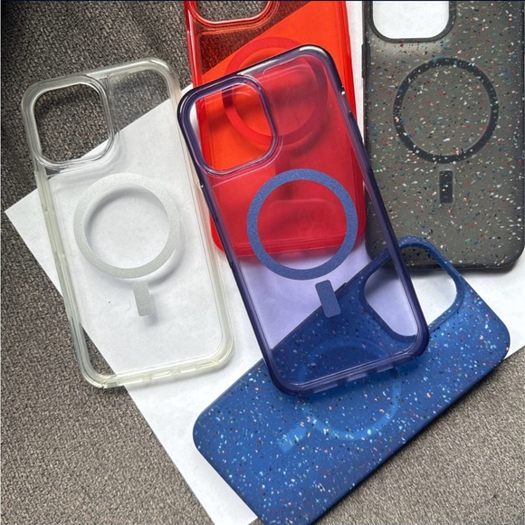 iPhone 13 Pro Max 256 GB Unlock (Excellent Condition) - Picture 5 of 8